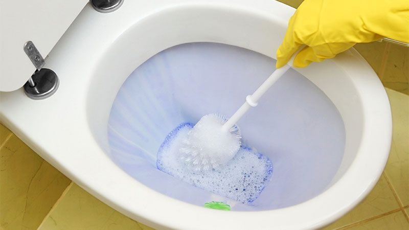 servicios de limpieza profunda y lavado de baños